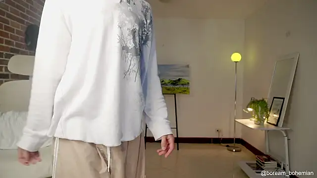 Snapshot of boream chatting on 10.11.25 boream online show from 10.11.25