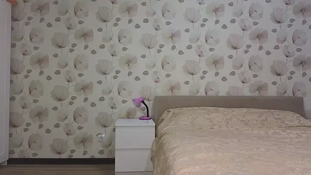 Snapshot of Annabel_theMoon chatting on 09.12.25 Annabel theMoon online show from 09.12.25