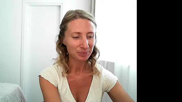 Paevoa online show from 10.14.25