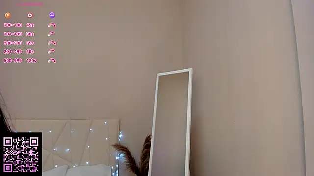 Snapshot of Cassies-Sandyy chatting on 11.16.25 Cassies-Sandyy online show from 11.16.25