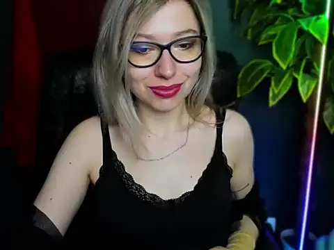 Snapshot of loveHeidi chatting on 04.01.26 loveHeidi online show from 04.01.26