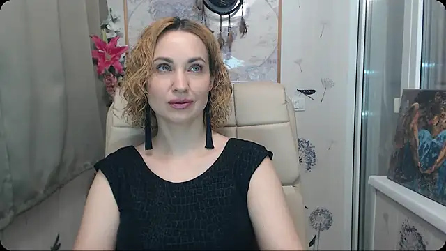 KatrinAlluring online show from 10.28.25