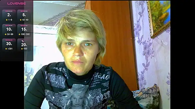 SaraSnow  online show from 09.22.25