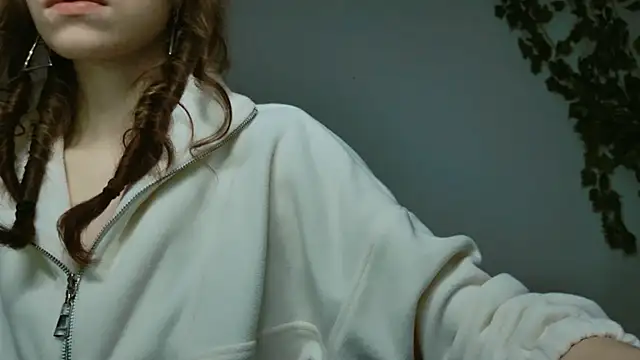 Snapshot of Yoka_paradoXXX chatting on 11.14.25 Yoka paradoXXX online show from 11.14.25