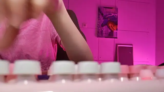 Snapshot of Yoka_paradoXXX chatting on 12.18.25 Yoka paradoXXX online show from 12.18.25