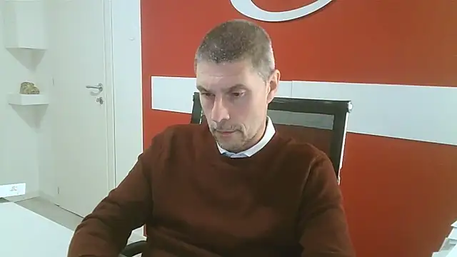 max79ve31 online show from 03.10.26