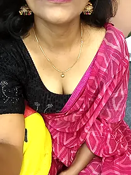 Snapshot of Marathi_rani2 chatting on 10.24.25 Marathi rani2 online show from 10.24.25