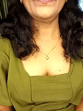 Snapshot of Marathi_rani2 chatting on 11.25.25 Marathi rani2 online show from 11.25.25