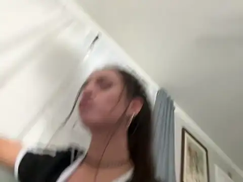 Snapshot of icy_pisces chatting on 02.22.26 icy pisces online show from 02.22.26