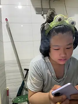 Fengbaby-555 online show from 04.21.26