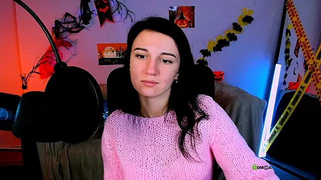 Snapshot of lia_sunset chatting on 10.26.25 lia sunset online show from 10.26.25