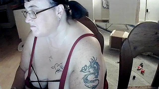 Minou1610 online show from 10.02.25