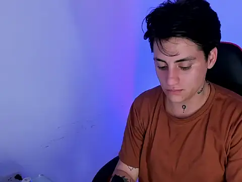 PeytonBox online show from 12.04.25