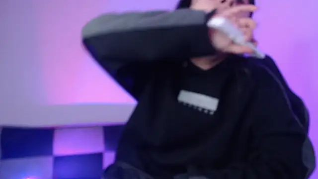 GwenHazel online show from 11.26.25