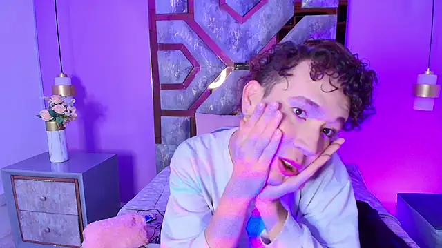 Electra Gosselin online show from 10.13.25