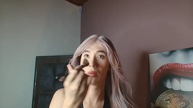 Snapshot of Electra_Gosselin chatting on 12.16.25 Electra Gosselin online show from 12.16.25