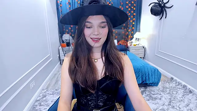 DivineAmour online show from 10.31.25