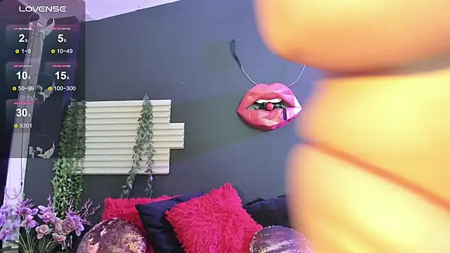 kinky momm online show from 06.15.26