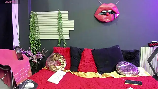 kinky momm online show from 06.19.26
