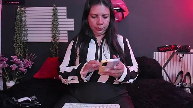 kinky momm online show from 07.09.26