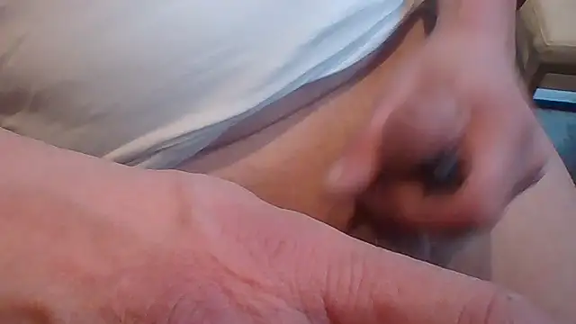 Snapshot of ludopz chatting on 11.08.25 ludopz online show from 11.08.25