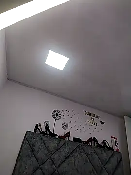 Shantey Laurent online show from 02.10.26