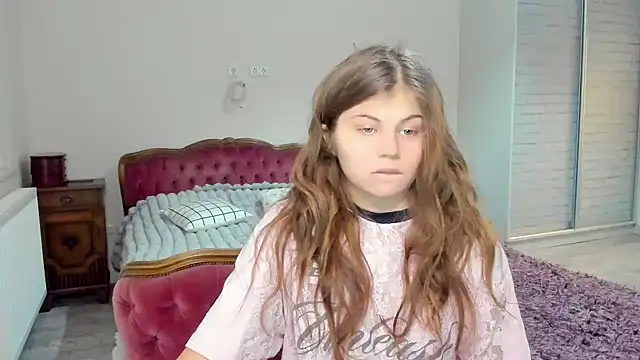 Snapshot of Lilly_Jess chatting on 11.24.25 Lilly Jess online show from 11.24.25