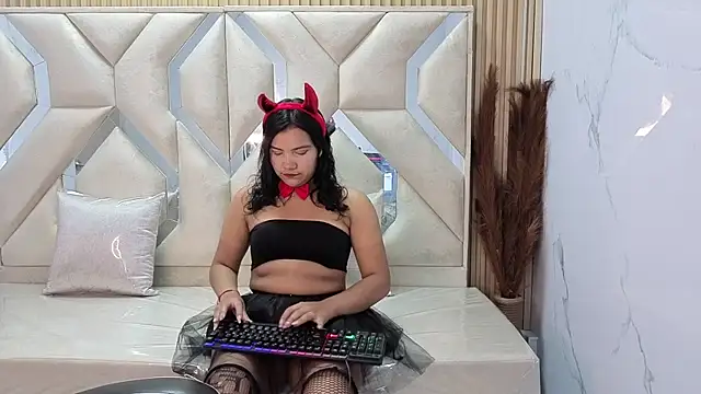 antonela tp online show from 10.25.25