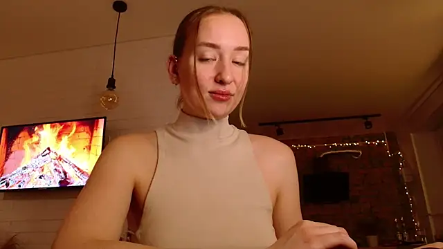 WhitePrincessLuna online show from 11.20.25