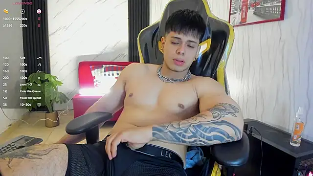 Snapshot of xKevyn chatting on 11.09.25 xKevyn online show from 11.09.25