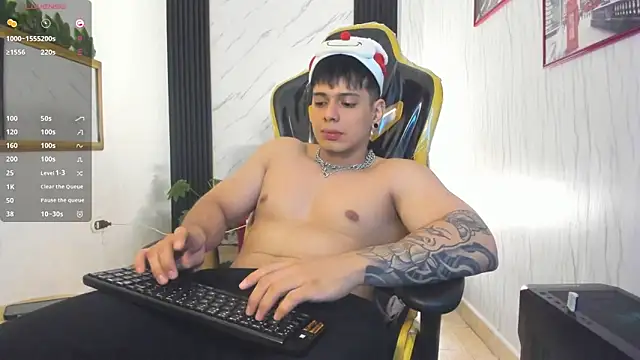 Snapshot of xKevyn chatting on 12.05.25 xKevyn online show from 12.05.25