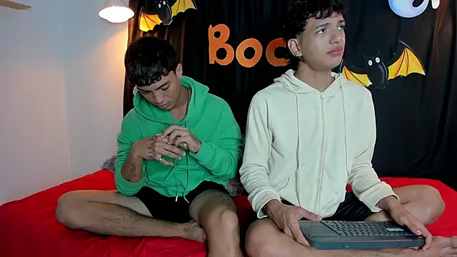 Snapshot of maicol_cum23 chatting on 10.29.25 maicol cum23 online show from 10.29.25