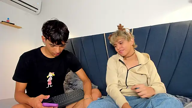 Snapshot of maicol_cum23 chatting on 11.25.25 maicol cum23 online show from 11.25.25