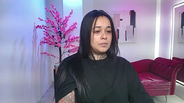 Black roseee online show from 11.22.25