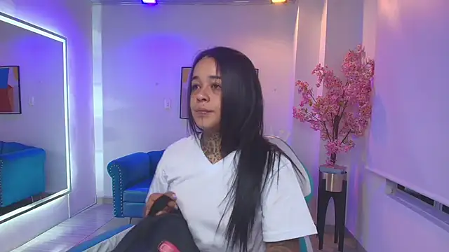 Snapshot of Black_roseee chatting on 04.24.26 Black roseee online show from 04.24.26