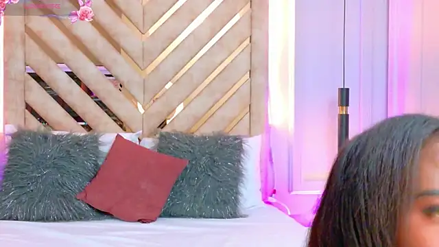 Rossie-Cameron online show from 01.06.26