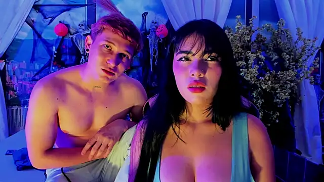 Sarahwalkerr online show from 10.22.25