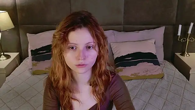 Snapshot of AlisHanson chatting on 11.28.25 AlisHanson online show from 11.28.25