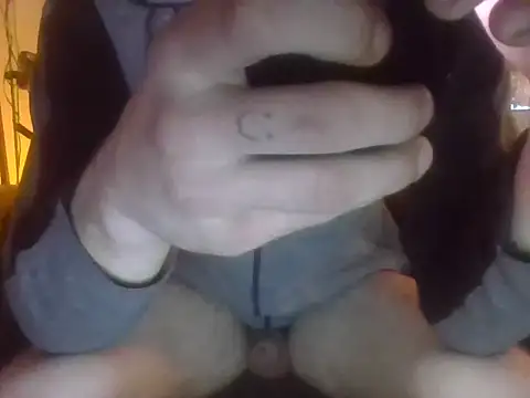 Snapshot of Immerhartundgeil chatting on 12.17.25 Immerhartundgeil online show from 12.17.25