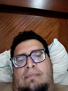 Snapshot of Santiagoqro85 chatting on 11.03.25 Santiagoqro85 online show from 11.03.25