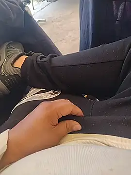 Snapshot of Santiagoqro85 chatting on 12.04.25 Santiagoqro85 online show from 12.04.25