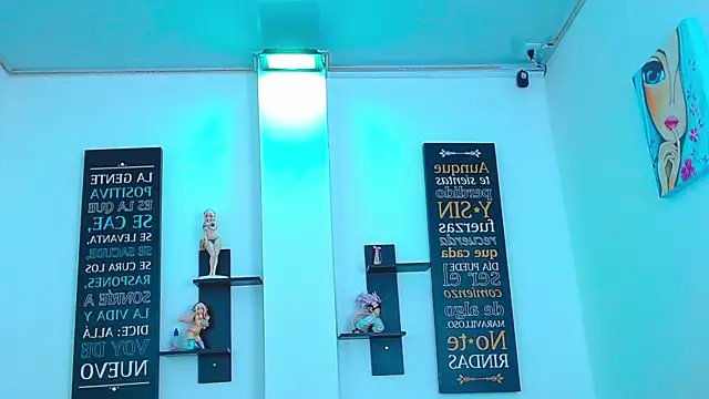 CHLOE THUNDERS online show from 02.21.26