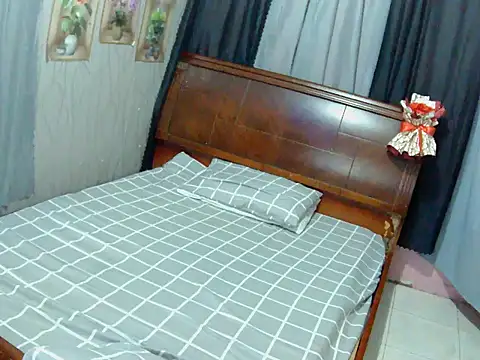 Snapshot of Chen_Lavin chatting on 02.15.26 Chen Lavin online show from 02.15.26