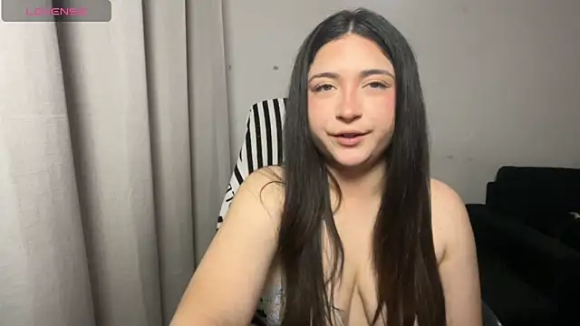 Snapshot of valentinauwu chatting on 01.06.26 valentinauwu online show from 01.06.26