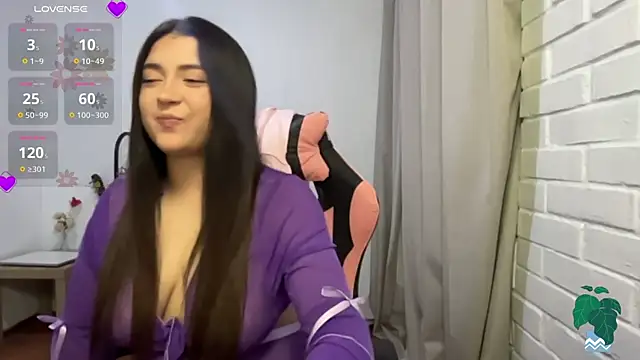 Snapshot of valentinauwu chatting on 04.08.26 valentinauwu online show from 04.08.26