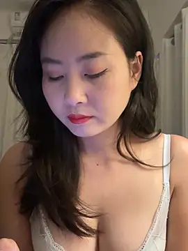 wly2028 online show from 10.30.25