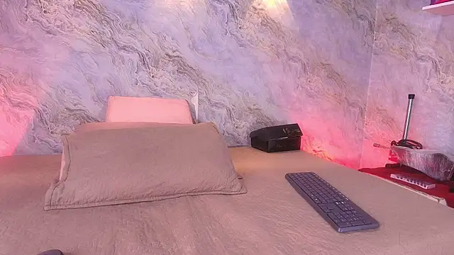 Snapshot of abbyrouss_ chatting on 11.12.25 abbyrouss online show from 11.12.25