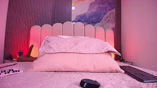 Snapshot of abbyrouss_ chatting on 12.03.25 abbyrouss online show from 12.03.25