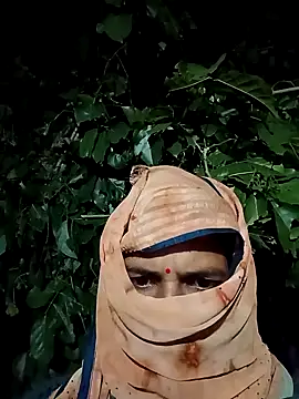 Snapshot of Sm_sanjna chatting on 11.11.25 Sm sanjna online show from 11.11.25