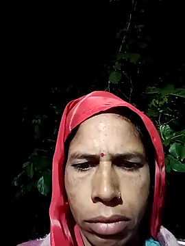 Snapshot of Sm_sanjna chatting on 11.18.25 Sm sanjna online show from 11.18.25